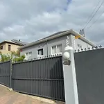 12 Greenpoint Guesthouse