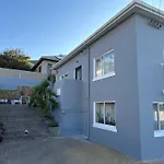 12 Greenpoint Guesthouse