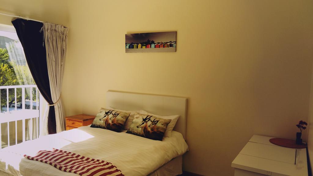 12 Greenpoint Guesthouse